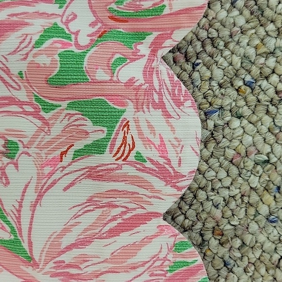 Lilly Pulitzer Pink Green Flamingo Buttercup Shorts Sz 2, Cotton. 5" Inseam - Picture 4 of 7